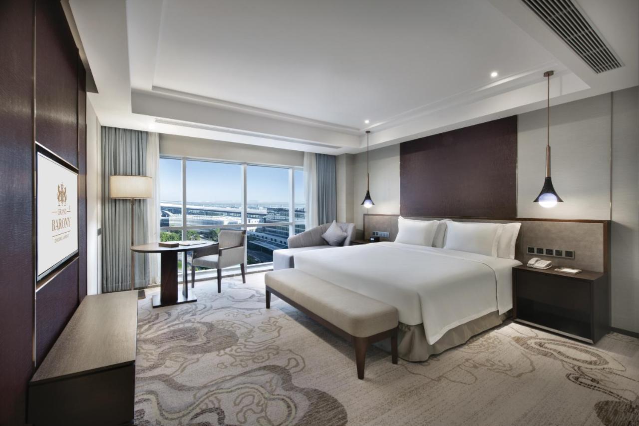 Grand Barony Qingdao Airport Hotel Exterior photo